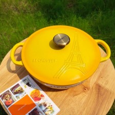 르쿠르제 LeCreuset 냄비 한정판 에펠탑 시그니처 냄비 무쇠 양수 주물냄비 22cm 2.6L