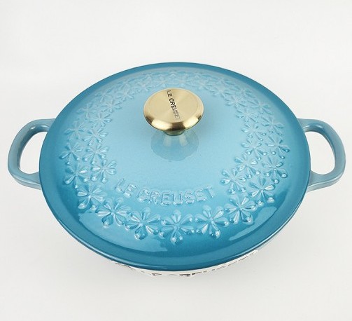 르쿠르제 LeCreuset 무쇠 냄비 22cm 크리스마스 에디션 주물 법랑냄비 전골 냄비 3color