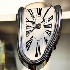 인테리어 벽시계 녹는 흘러내리는 벽시계 8인치 Dali Melting Clock 독특한 인테리어 소품