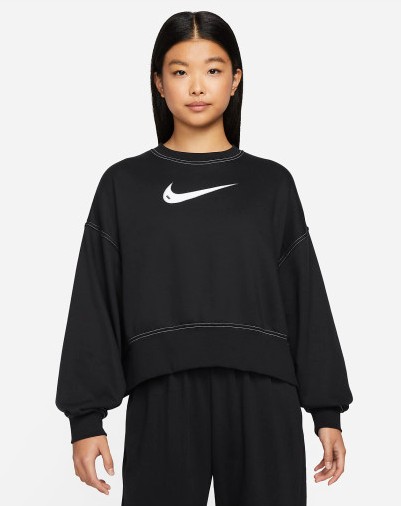 NIKE 나이키 여성 크롭 맨투맨 스우시 플리스긴팔 티셔츠 스웻셔츠 블랙 DO7212-010